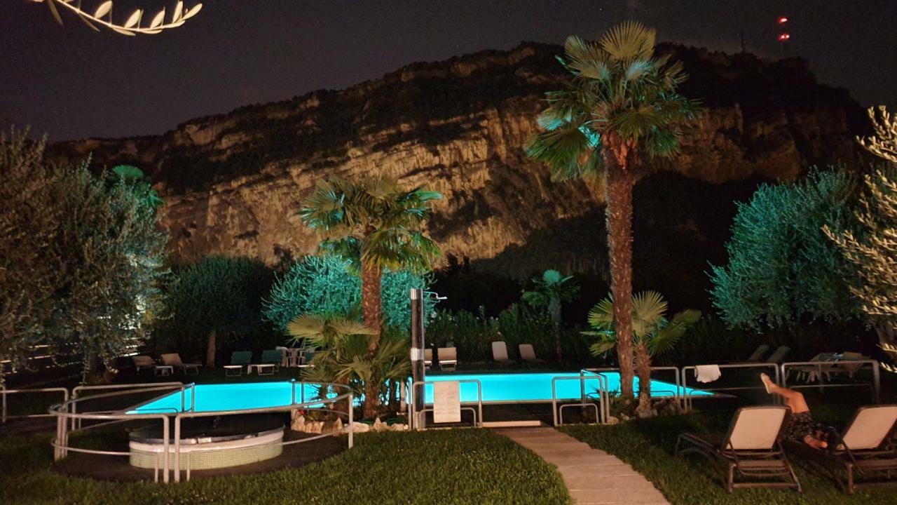 Park Hotel Eden 托尔博莱 外观 照片